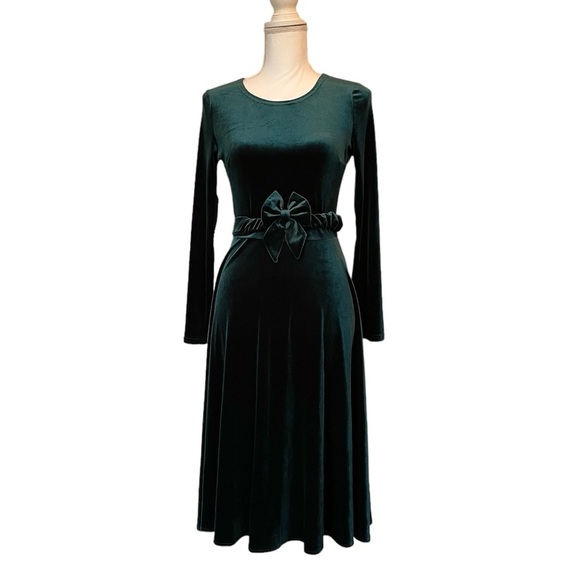 Enme Emerald Green Stretch Velvet Fit and Flare Long Sleeve Dress Women’s Small - Picture 1 of 14